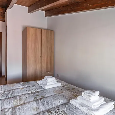 Apartment Parco Ducale Duplex With Parking