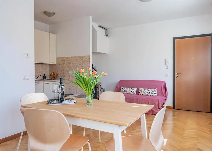 Guesthost - Parco Ducale Duplex With Parking * Parma