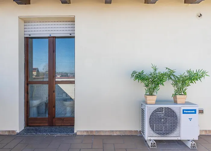 Guesthost - Parco Ducale Duplex With Parking Apartment *