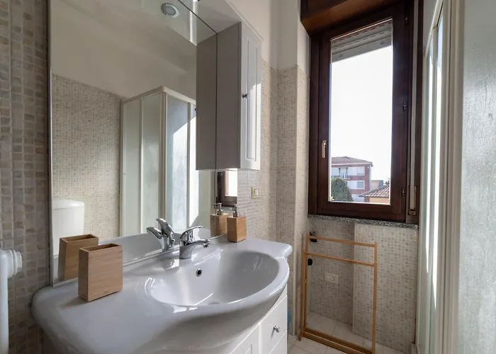 Guesthost - Parco Ducale Duplex With Parking *