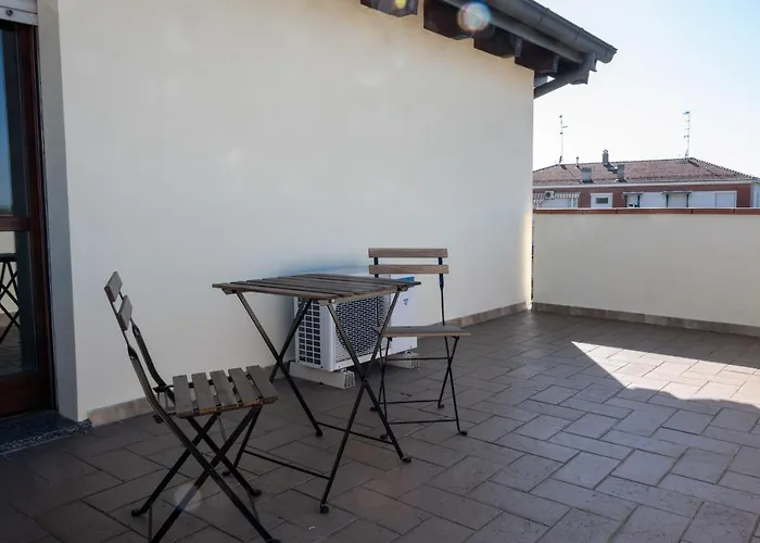 Guesthost - Parco Ducale Duplex With Parking Apartment Parma